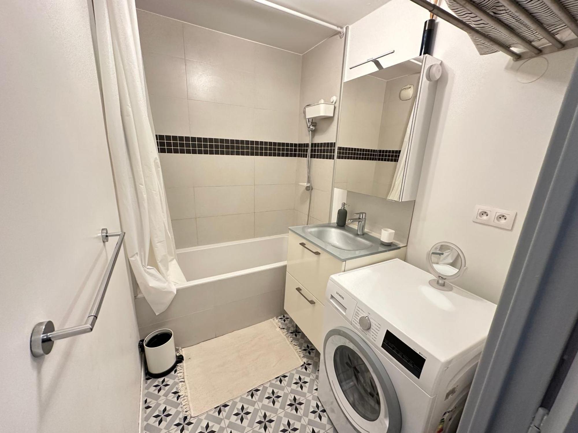 Cosy Duplex Avec Parking A Paris 19 By Immo Kit Bnb Kültér fotó