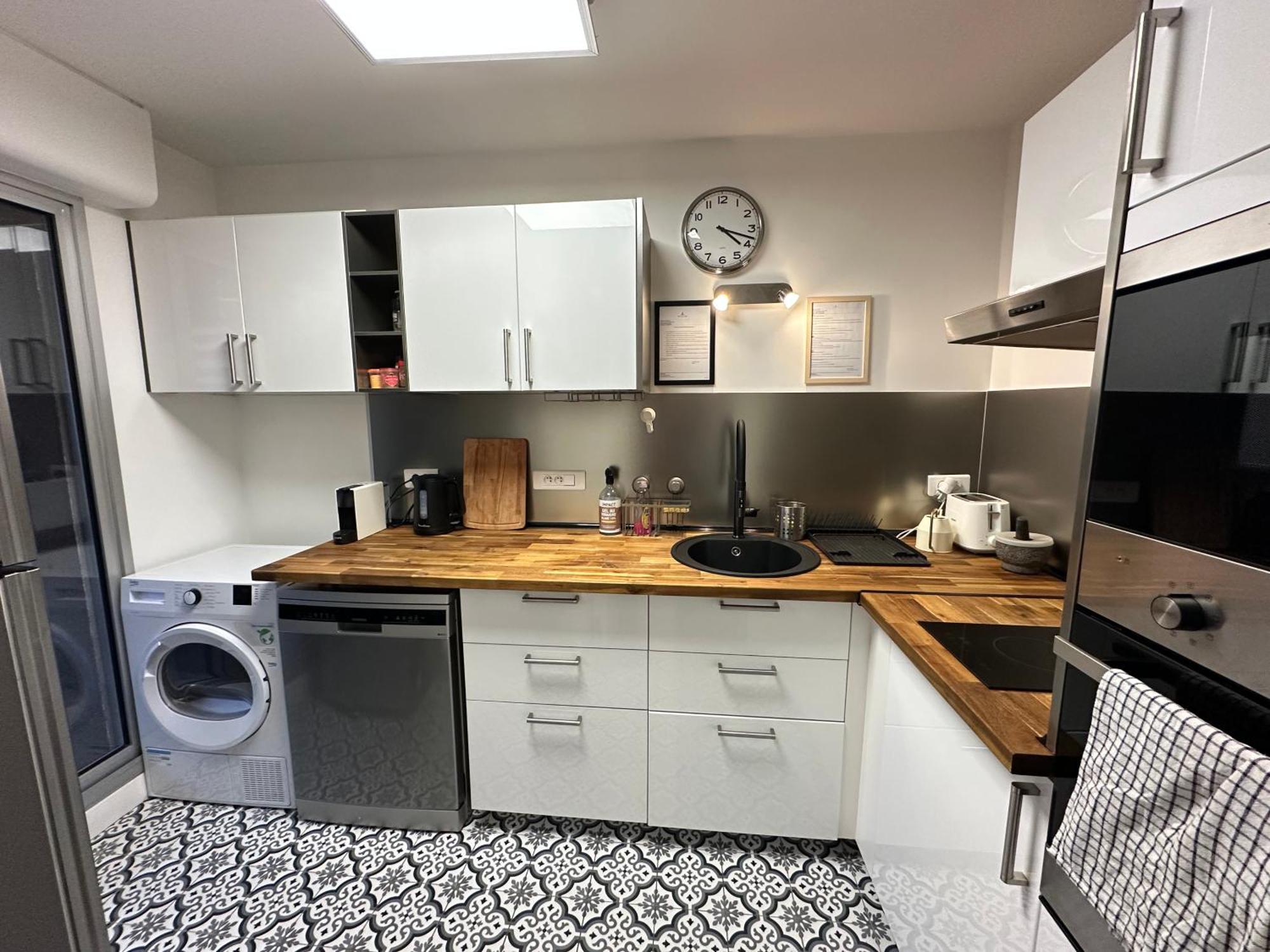 Cosy Duplex Avec Parking A Paris 19 By Immo Kit Bnb Kültér fotó