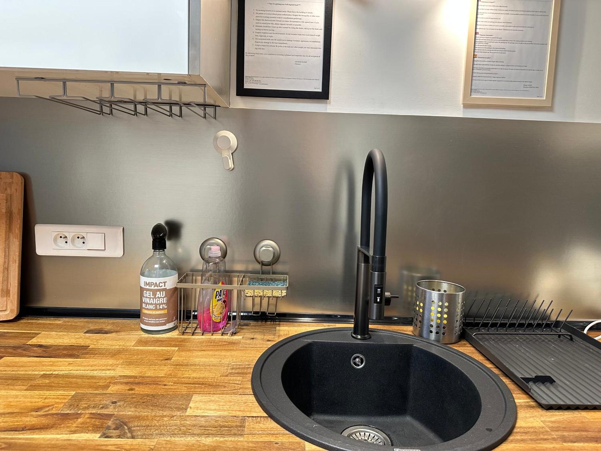 Cosy Duplex Avec Parking A Paris 19 By Immo Kit Bnb Kültér fotó